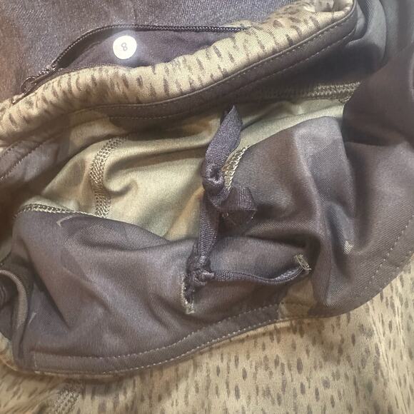 Lululemon Inspire Cropped Legging sz 8 Dottie Dash Pattern - Picture 10 of 10